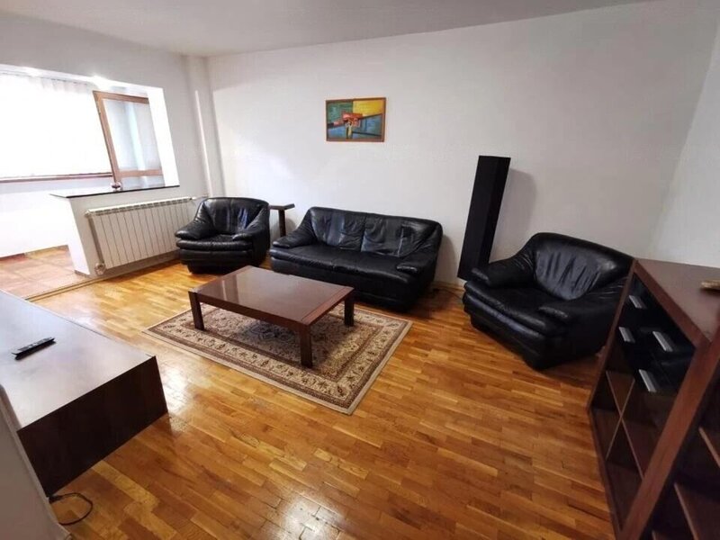 Victoriei 2 Camere Decomandat