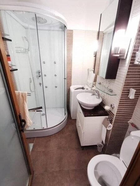 Victoriei 2 Camere Decomandat